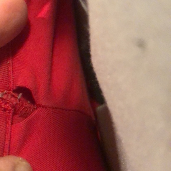 Red Caslon tank top has a spot xl shelf bra - Picture 6 of 9